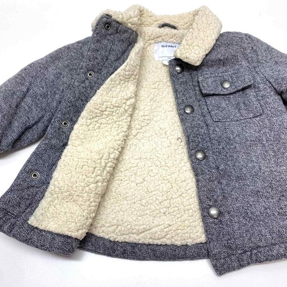 Reserved  Old Navy Sherpa  Jacket Size 4t - Picture 2 of 2